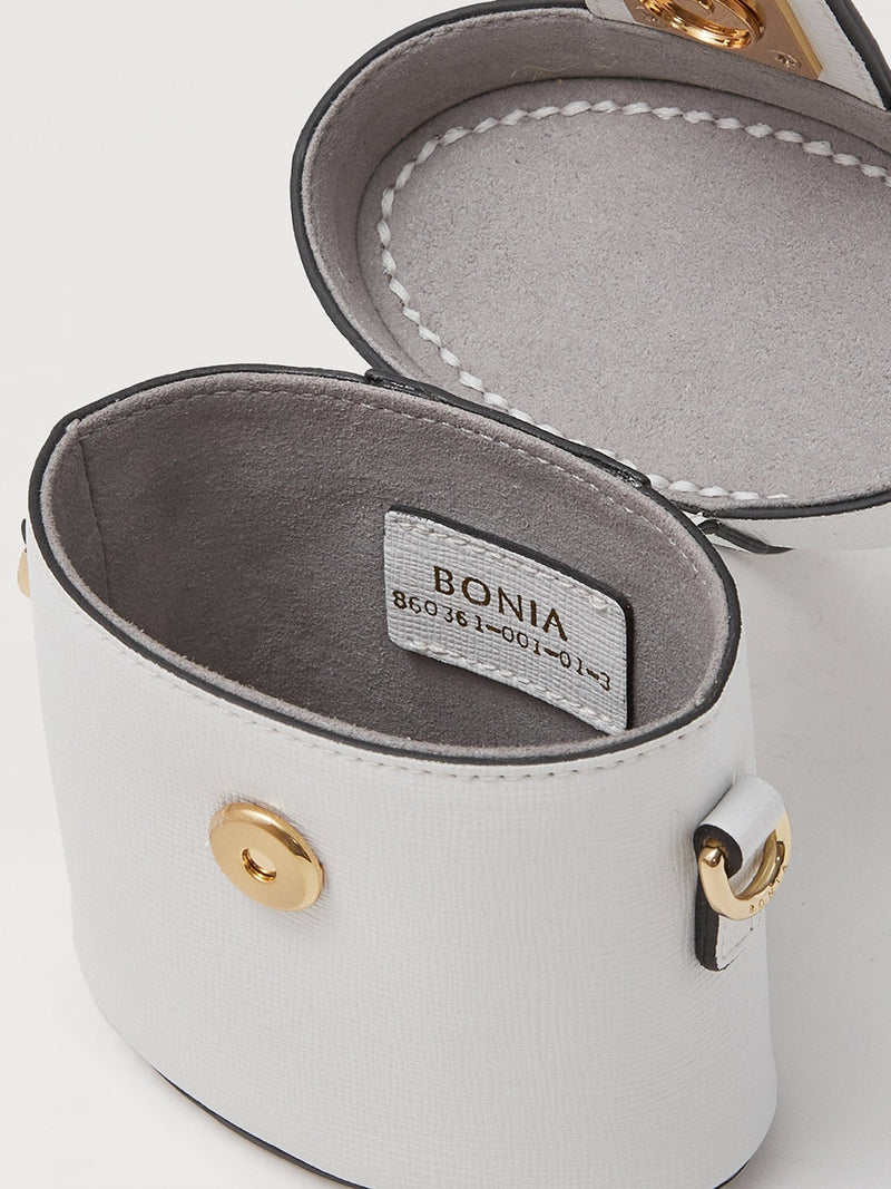 BONIA - Going grey has never looked this good. Shop the Gianna